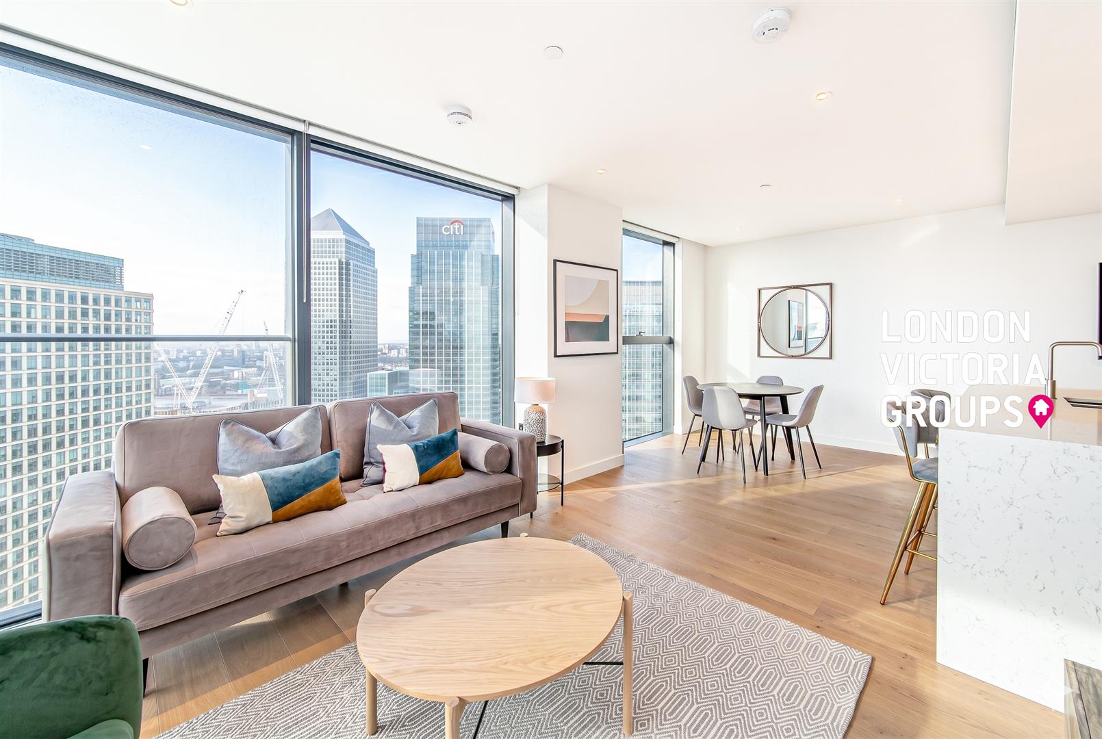 2 bed property in Hampton tower, 75 Marsh Wall, London